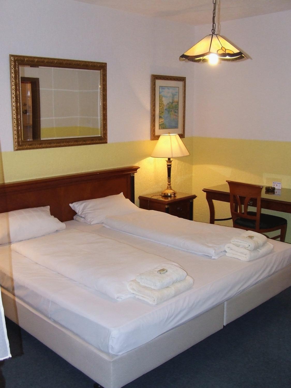 Hotel-Restaurant Orsoyer Hof Rheinberg Ngoại thất bức ảnh